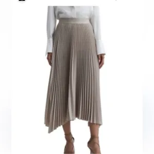 REISS JODIE PLEATED MIDI ASYMMETRICALSATIN SKIRT SIZE 10
