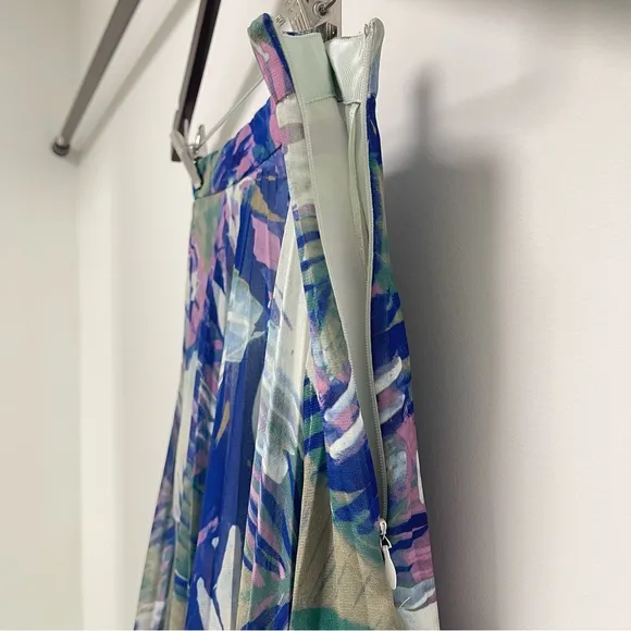 Reiss Pleated Blue Watercolor A-Line Skirt Size 4