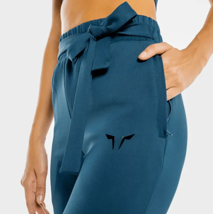 SHE-WOLF DO-KNOT-JOGGERS – TEAL
