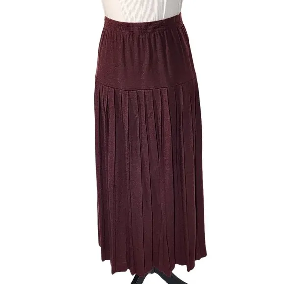 Significance, Vintage, 100% Wool Pleated A-Line Midi Skirt. Size Small