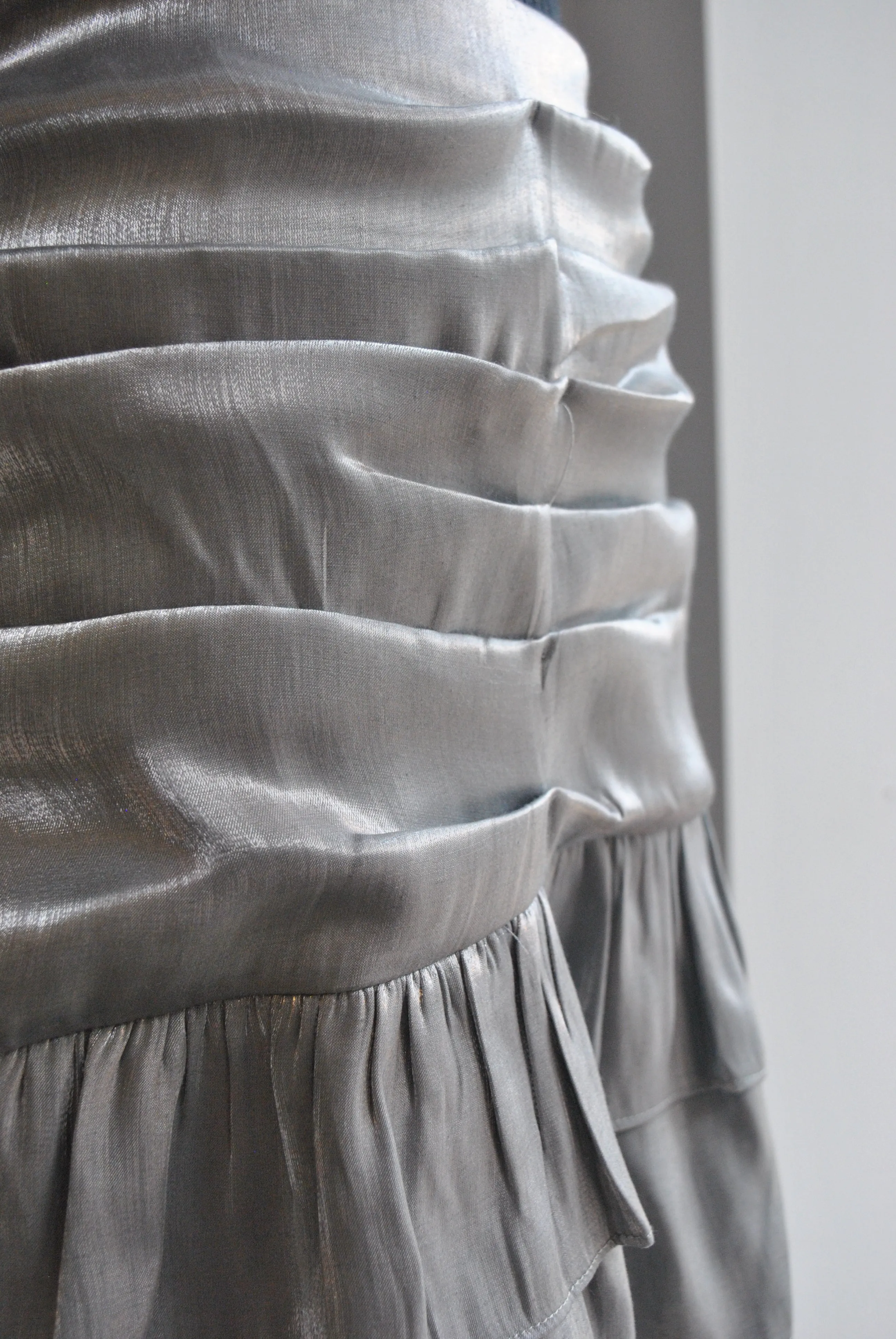 SILVER MINI SKIRT