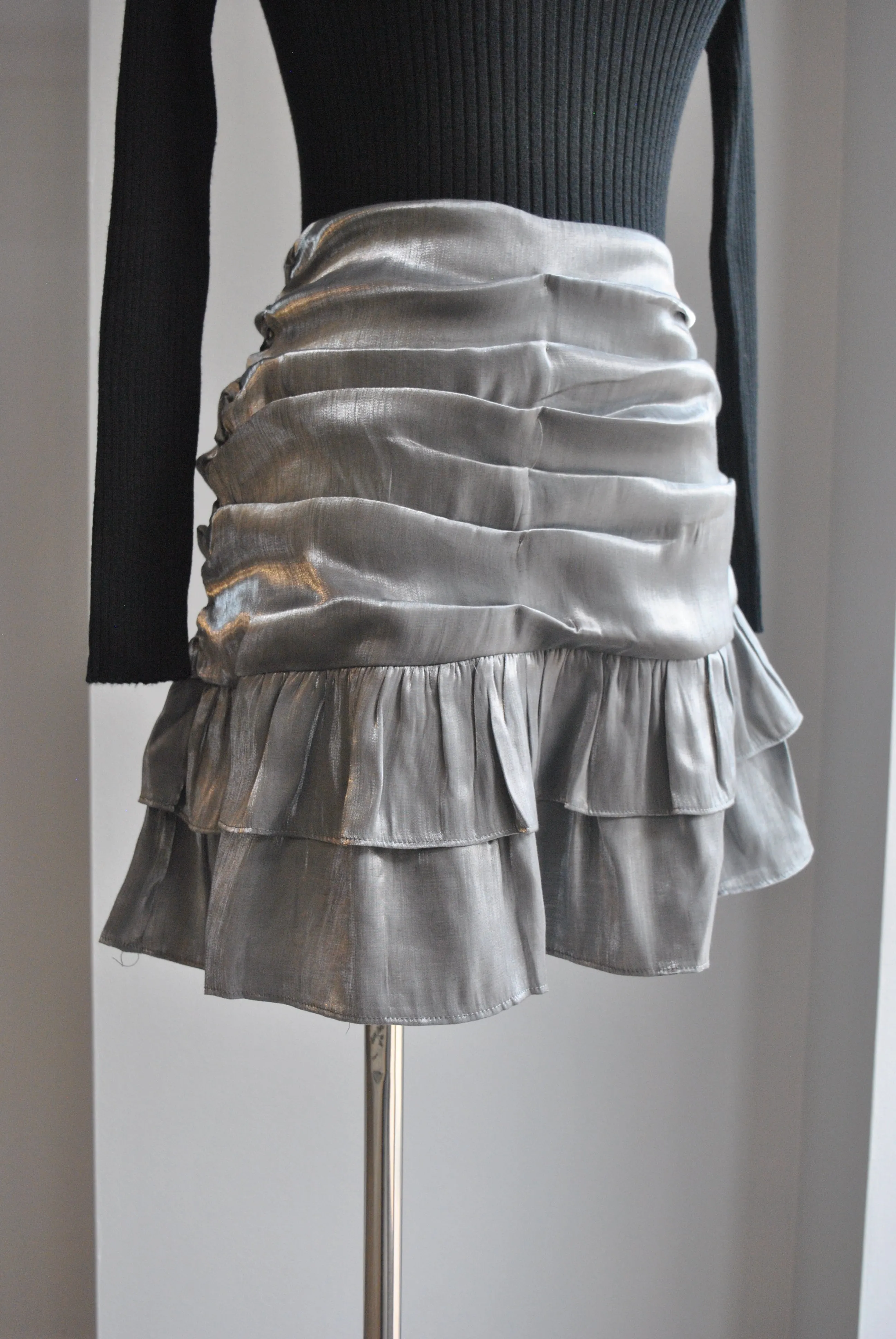 SILVER MINI SKIRT