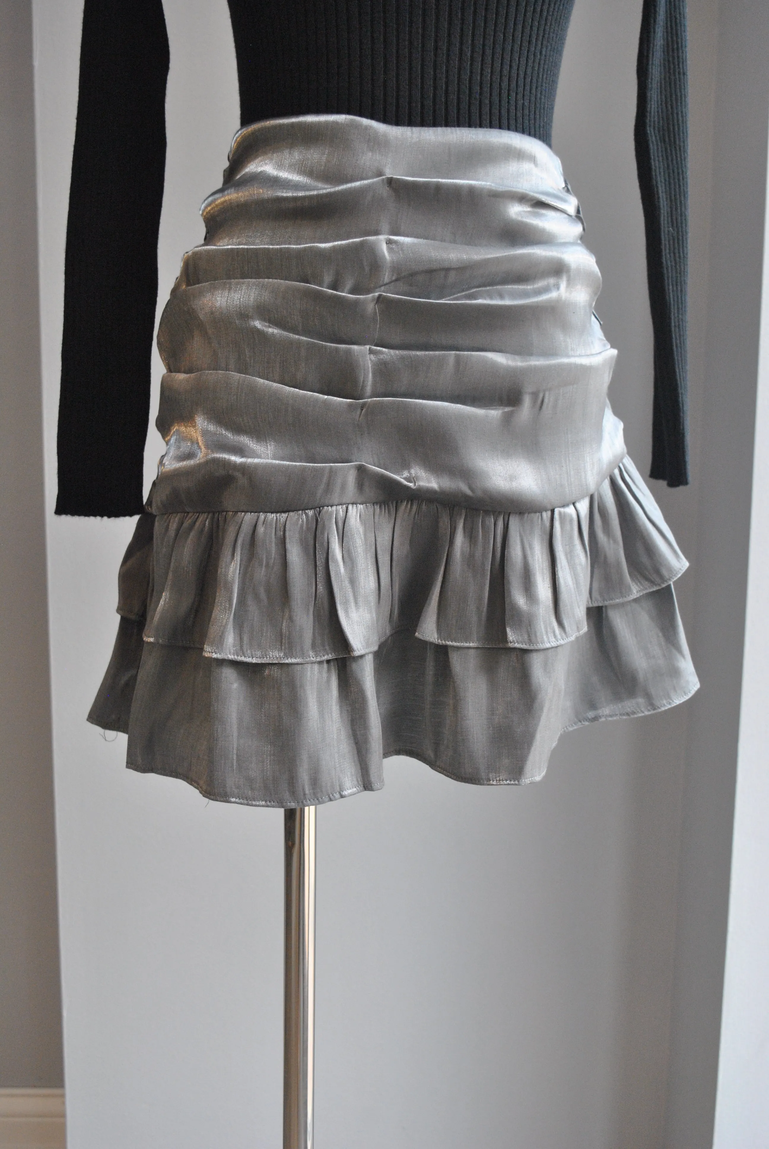 SILVER MINI SKIRT