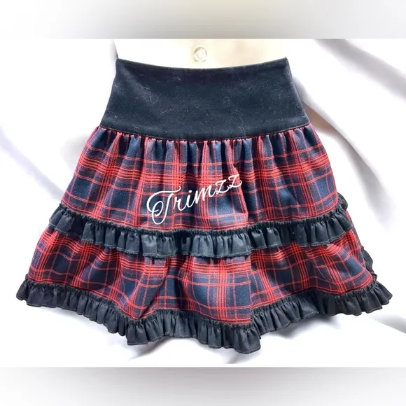 Size Small……Black &amp; Red Pleated‎ Skirt. New #436. The Grave Girls