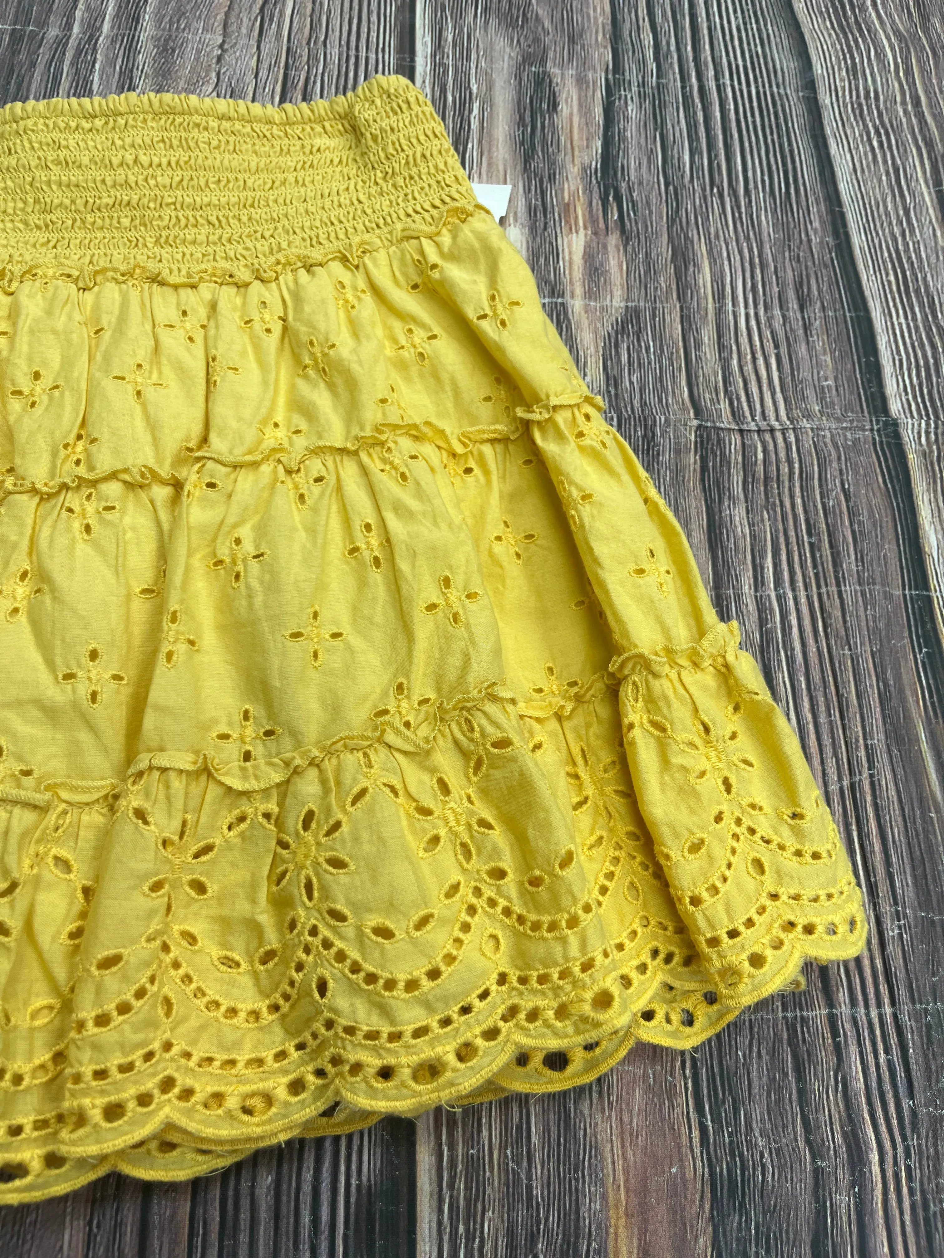 Skirt Mini & Short By American Eagle In Yellow, Size: Xs