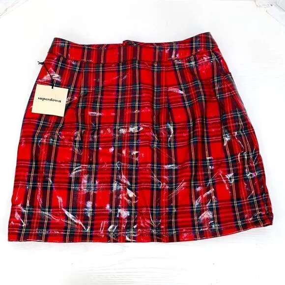 Superdown Revolve Lizzie Mini Skirt in Plaid NWT Size Medium