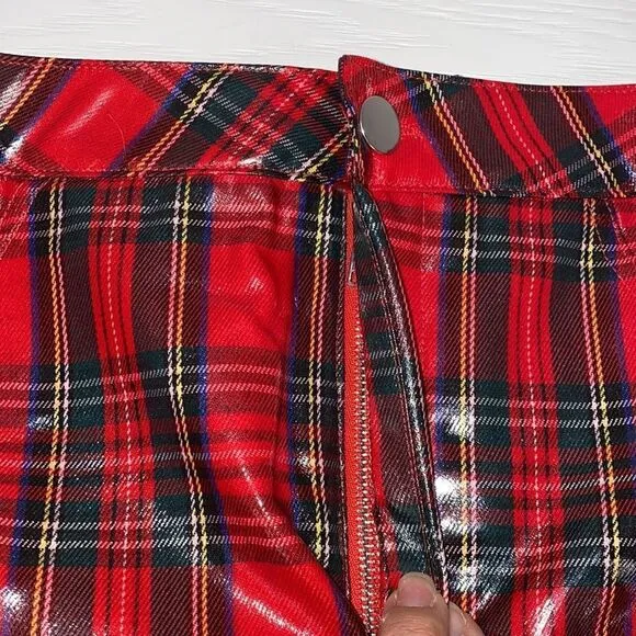 Superdown Revolve Lizzie Mini Skirt in Plaid NWT Size Medium