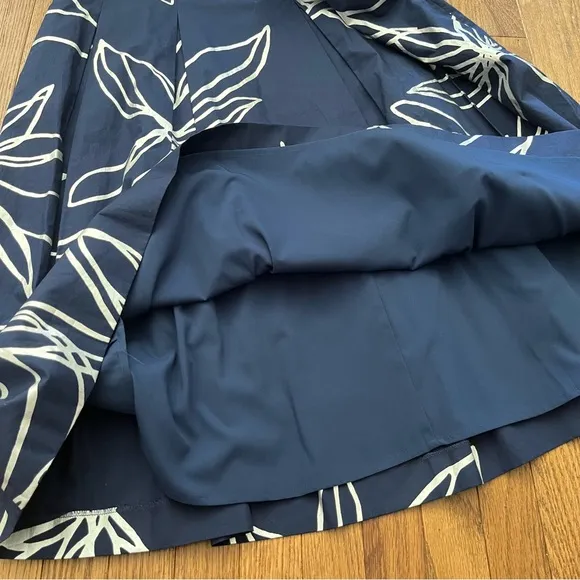 Talbots RSVP Full Midi Skirt Pleated Pockets Navy/Silver Floral Pattern Size 8P