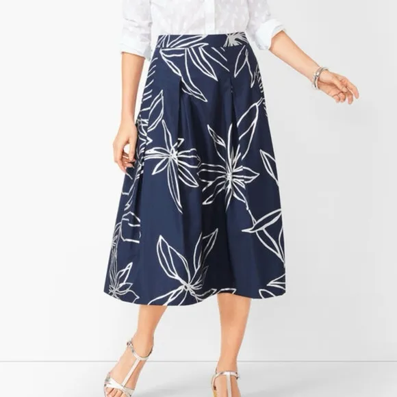 Talbots RSVP Full Midi Skirt Pleated Pockets Navy/Silver Floral Pattern Size 8P