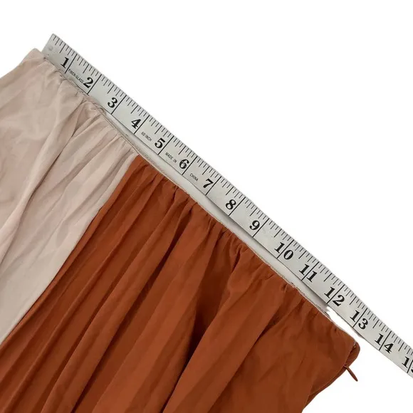 Tome Two-Toned Orange and Cream Pleated Flowy Skirt Size XS