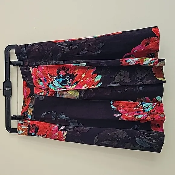Trina Turk Julienne Trousdale Floral Faille Skirt Size 6