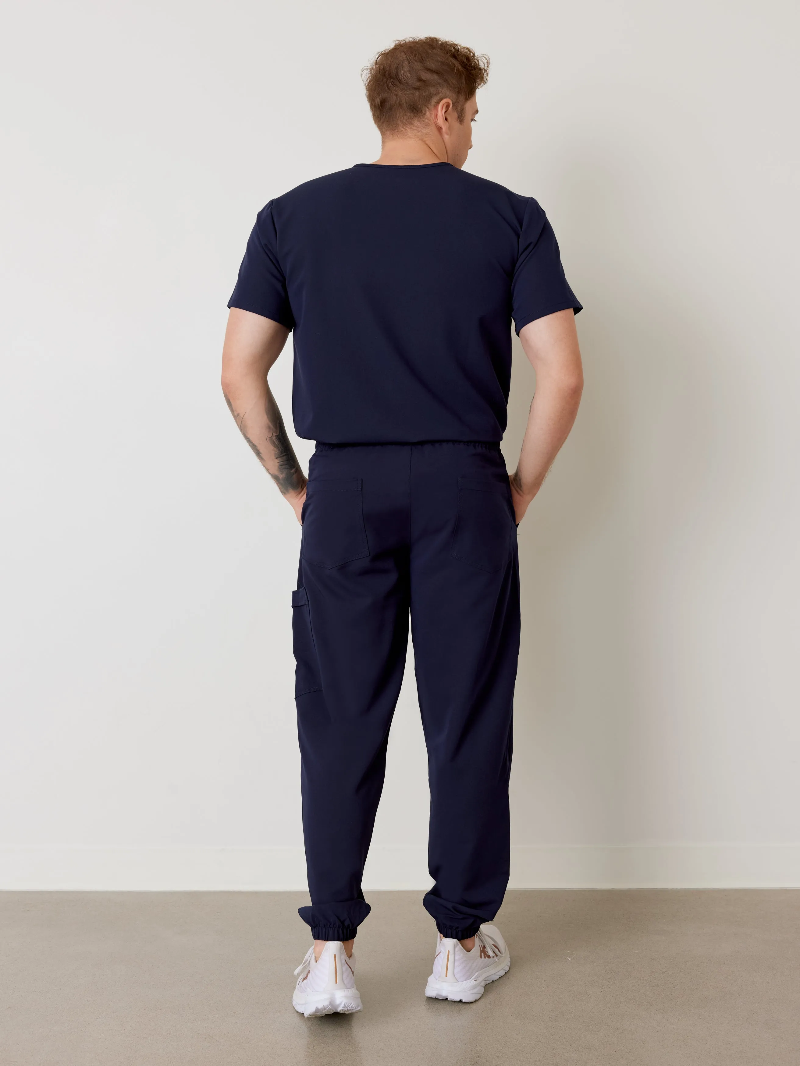 WILLIAM RE-GARDE™ - BLEU NAUTIQUE - Men's Jogger Pants - SILVADUR™||WILLIAM RE-GARDE™ - BLEU NAUTIQUE - Pantalon Jogger - SILVADUR™