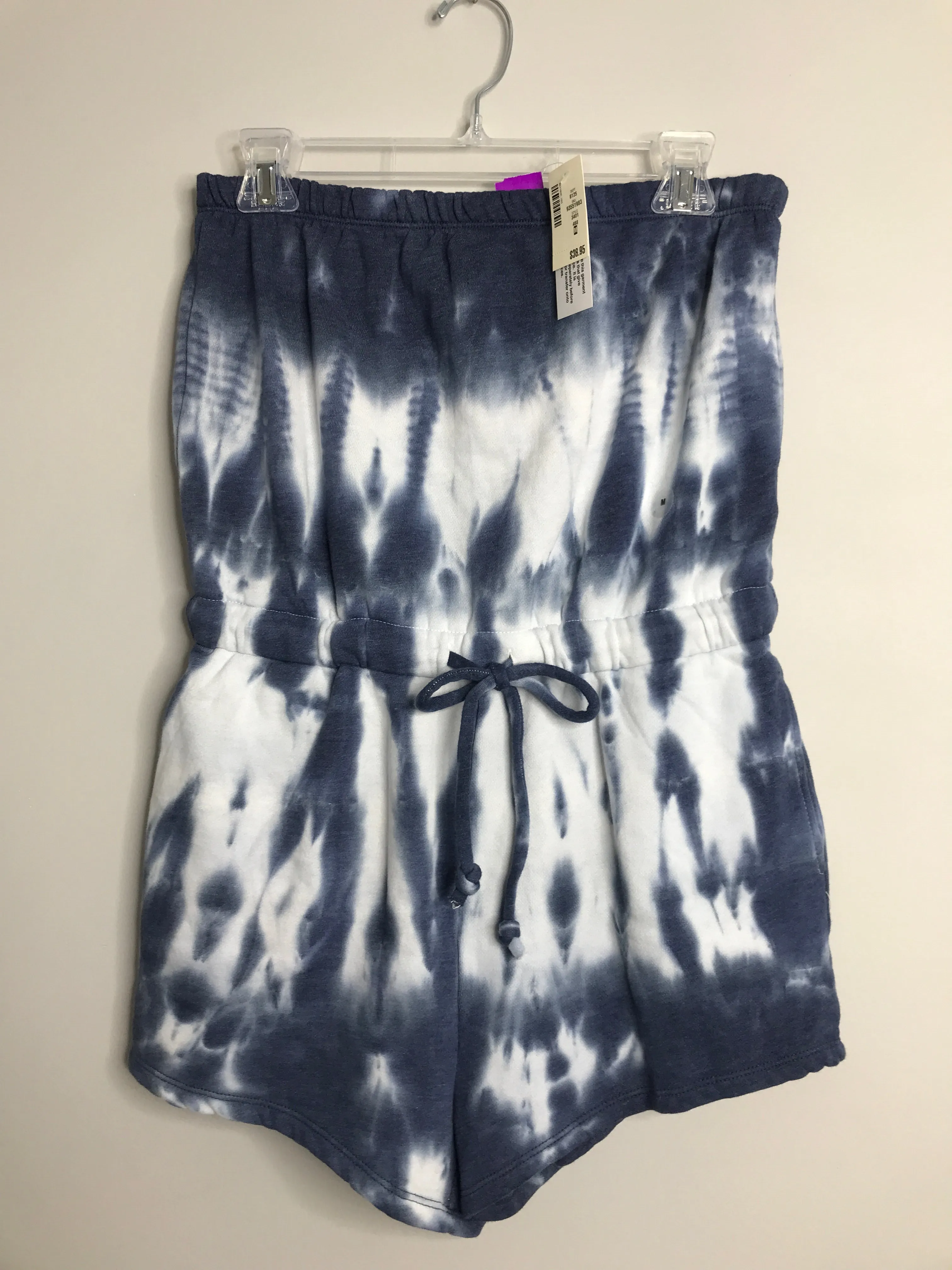 Womens Size Med Misses Navy Aeropostale NWT Romper
