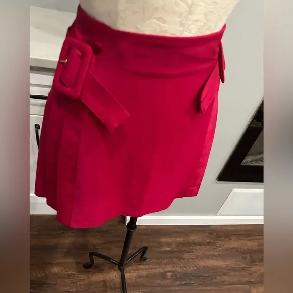 ZARA PLEATED BUCKLED MINI SKIRT SIZE S &amp; M