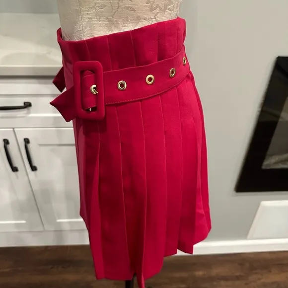 ZARA PLEATED BUCKLED MINI SKIRT SIZE S &amp; M